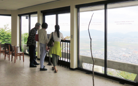 八幡山展望館
