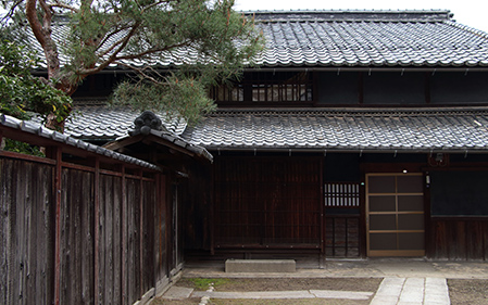 寺本邸